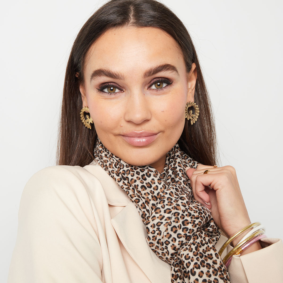 Dames Oorbellen Goudkleurig Stainless Steel met Twisted Blaadjes 3.5 Cm Julia