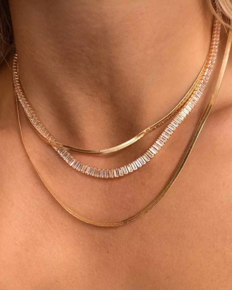 Dames Halsketting Goudkleurig 18K met 122 Zirconia Steentjes 41 Cm Mabel