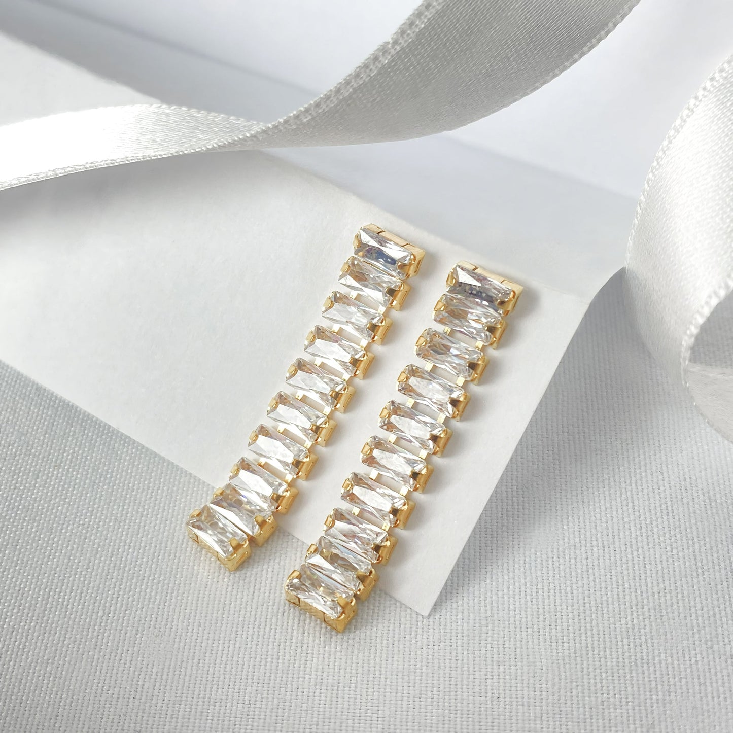 Dames oorbel met Zirconia's goudkleurig (18K) Lena